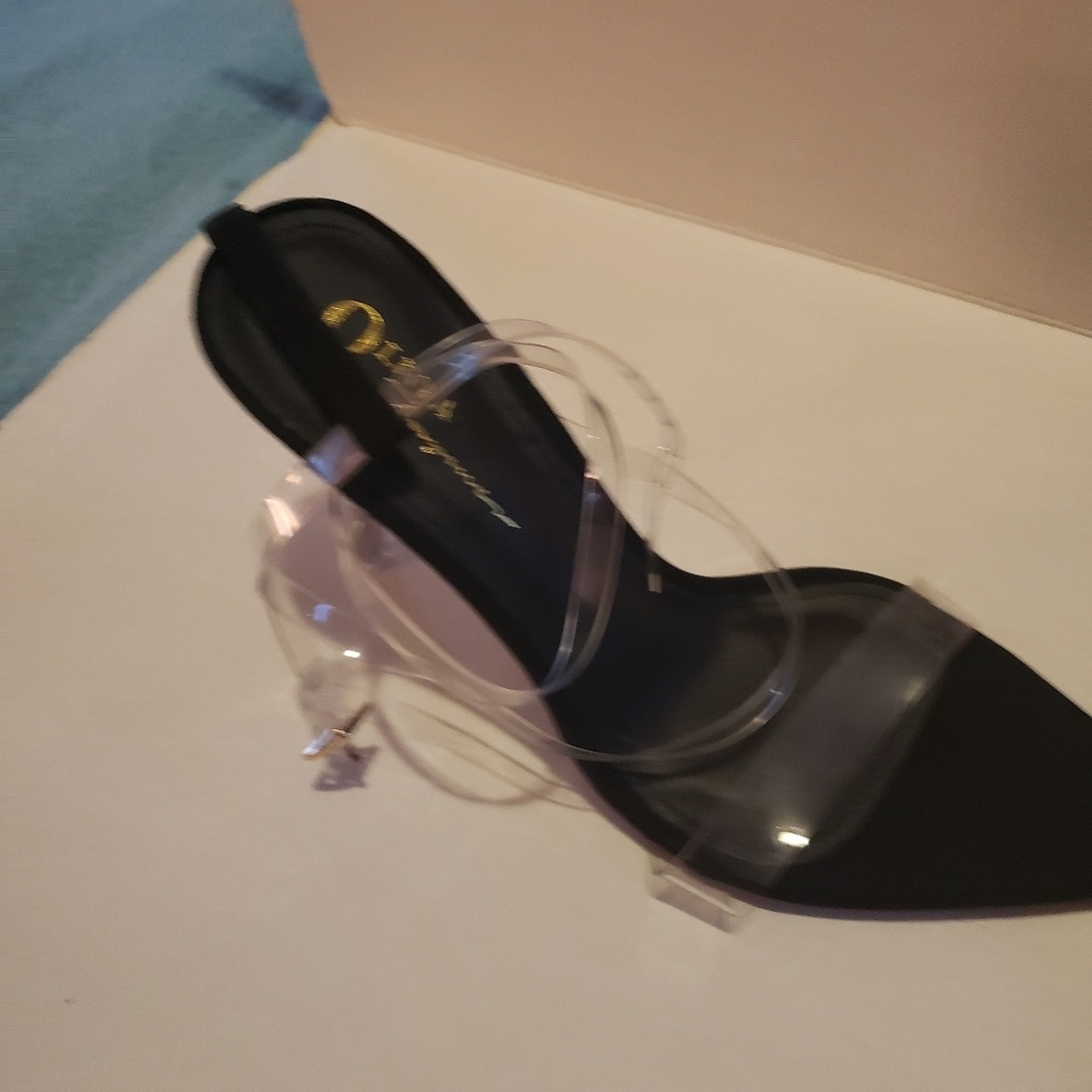 Women's shoes